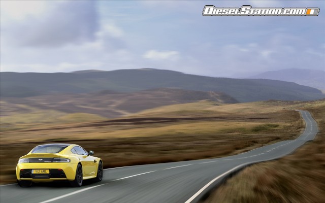 Aston Martin V12 Vantage S 2014 Widescreen Picture #191 Aston Martin V12 Vantage S 2014 Widescreen Picture #191